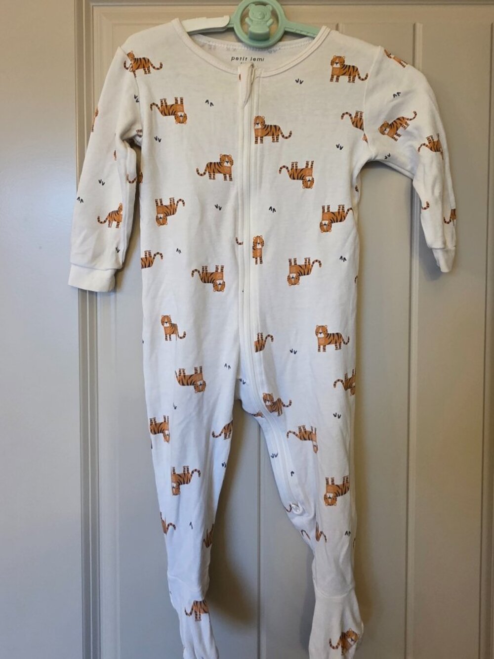 12 Months - 100% Cotton White Tiger Footed Sleeper - Petit Lem